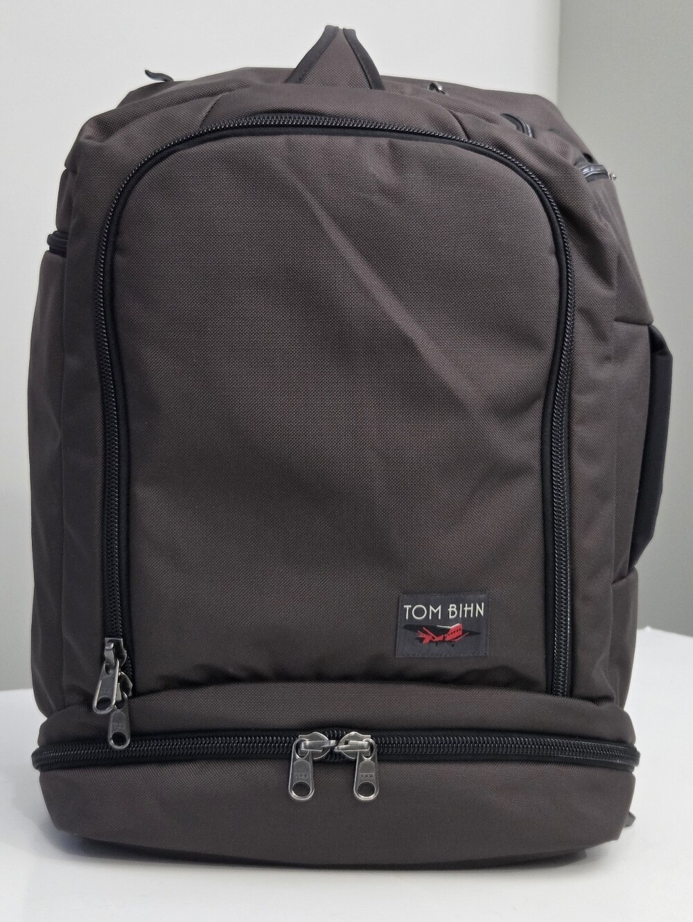 EXCELLENT TOM BIHN TECHONAUT 45 BACKPACK TRAVEL BAG